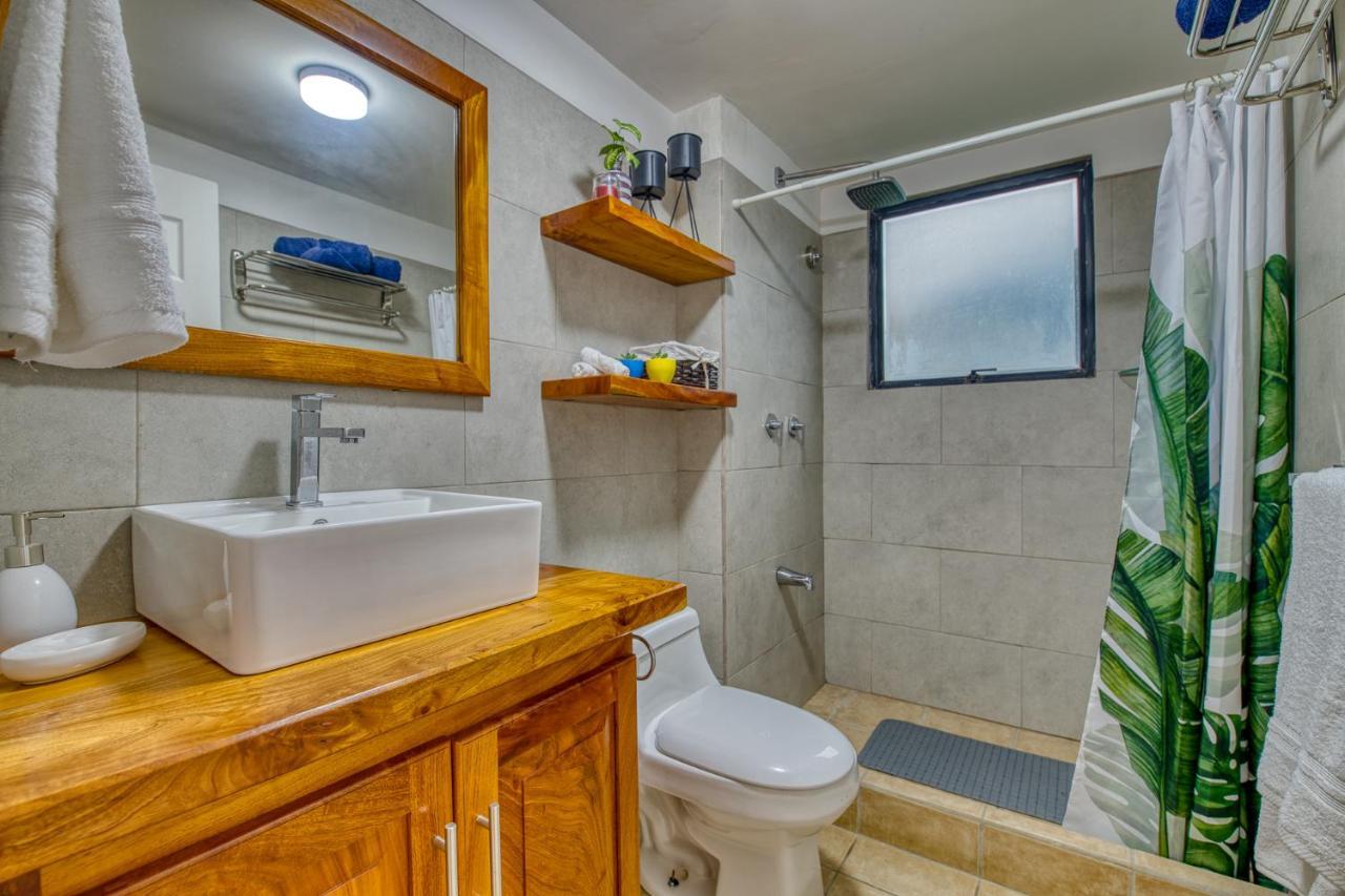 Golden Getaway Apartments Либерия Екстериор снимка